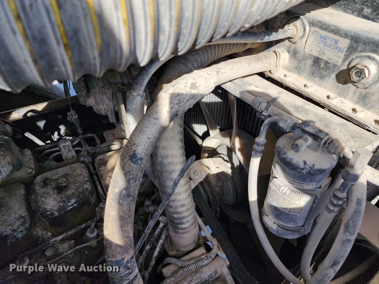 image for item KH9213 2006 Kalmar 30  yard truck