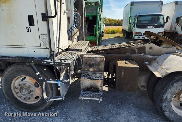 image for item KH9213 2006 Kalmar 30  yard truck