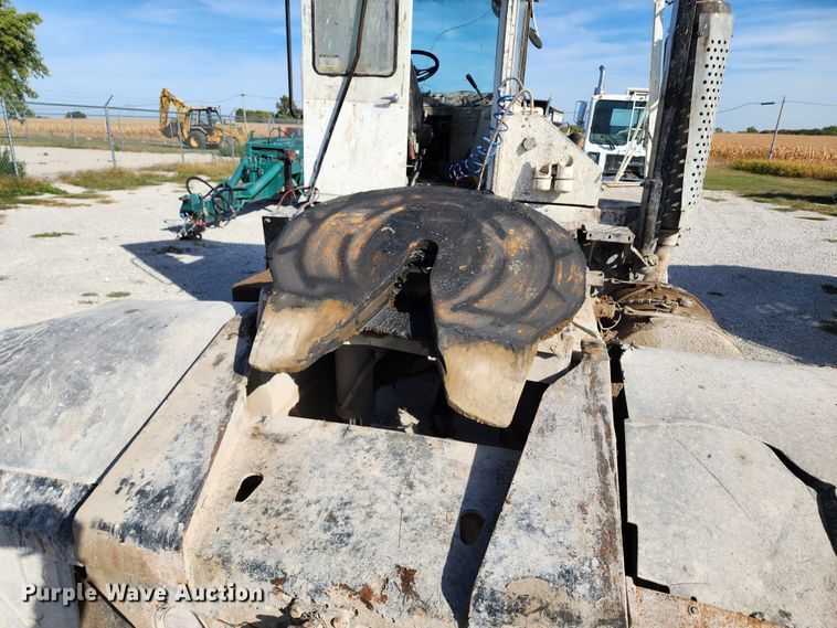 image for item KH9213 2006 Kalmar 30  yard truck