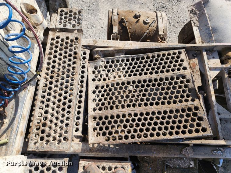 image for item KH9213 2006 Kalmar 30  yard truck