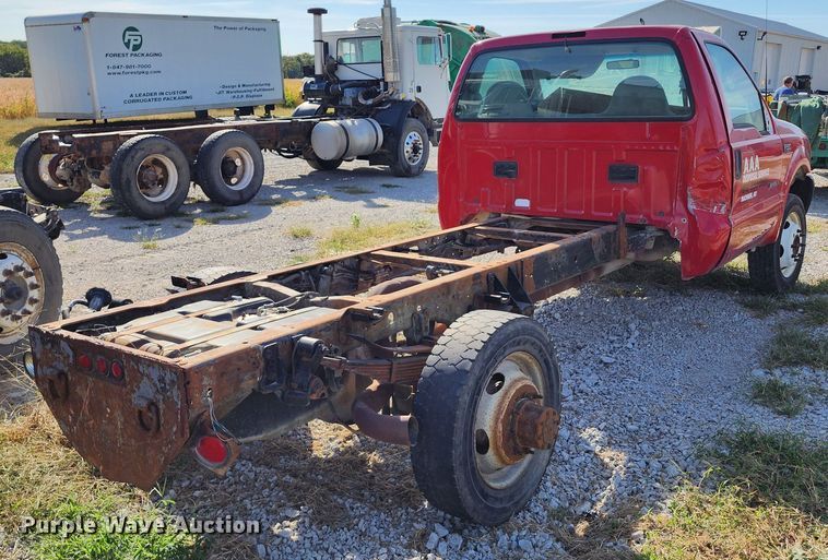 image for item KH9215 1999 Ford F550  truck cab and chassis