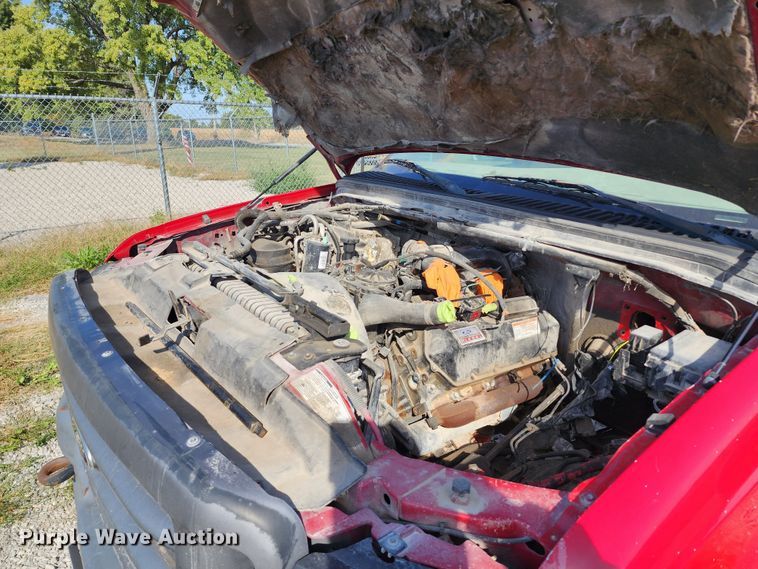 image for item KH9215 1999 Ford F550  truck cab and chassis