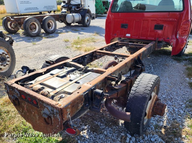 image for item KH9215 1999 Ford F550  truck cab and chassis