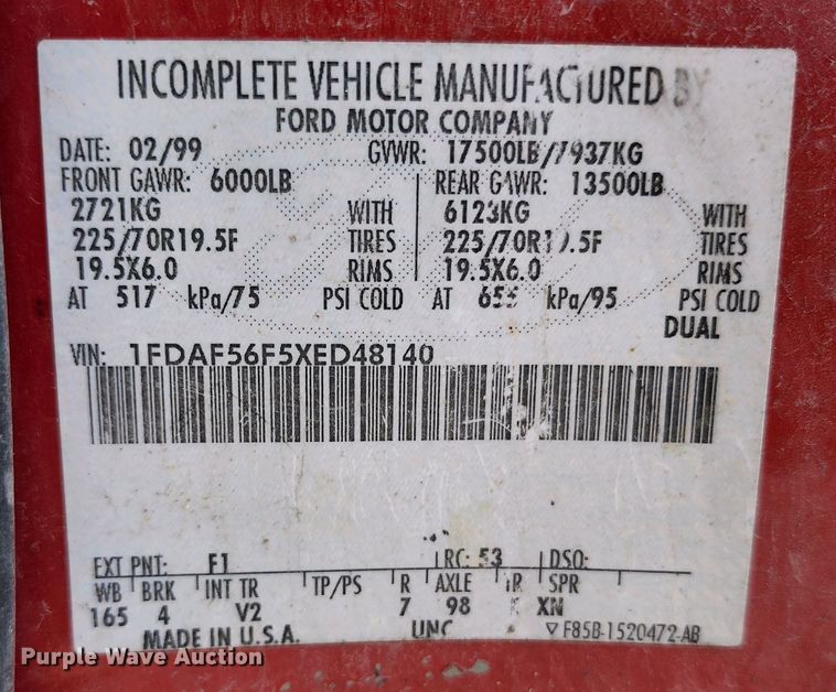 image for item KH9215 1999 Ford F550  truck cab and chassis