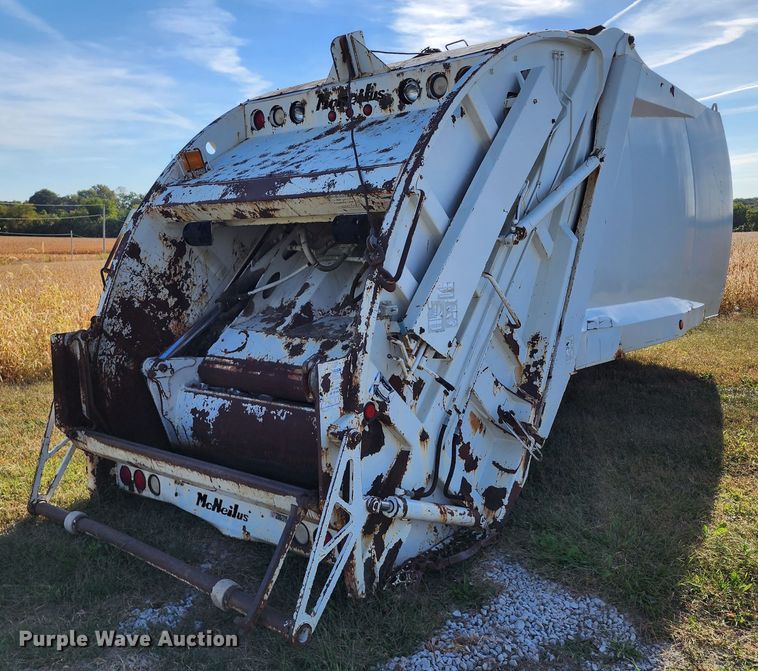 image for item KH9219 McNelius 2010  refuse bed