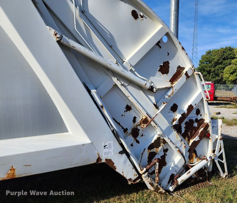 image for item KH9219 McNelius 2010  refuse bed