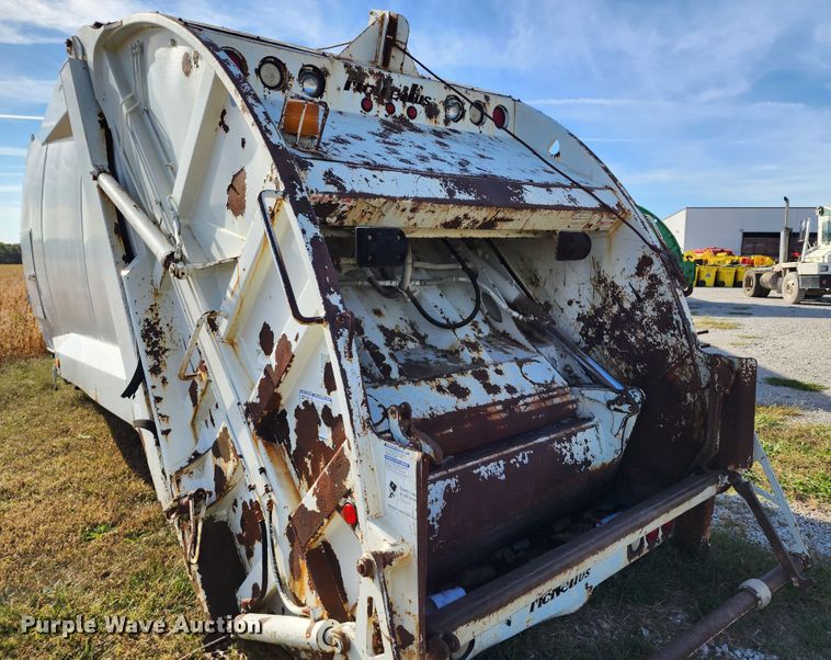 image for item KH9219 McNelius 2010  refuse bed