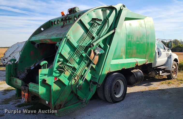 image for item KH9221 2008 Ford F750 Super Duty  refuse truck
