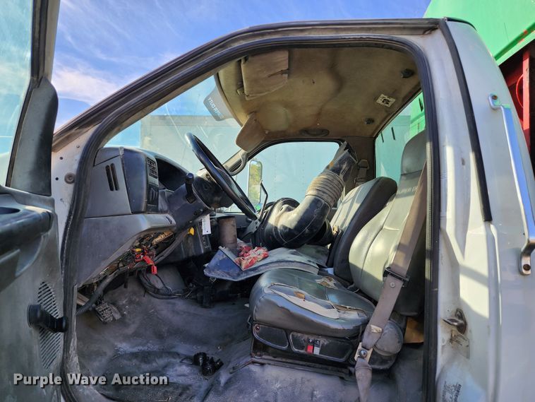 image for item KH9221 2008 Ford F750 Super Duty  refuse truck