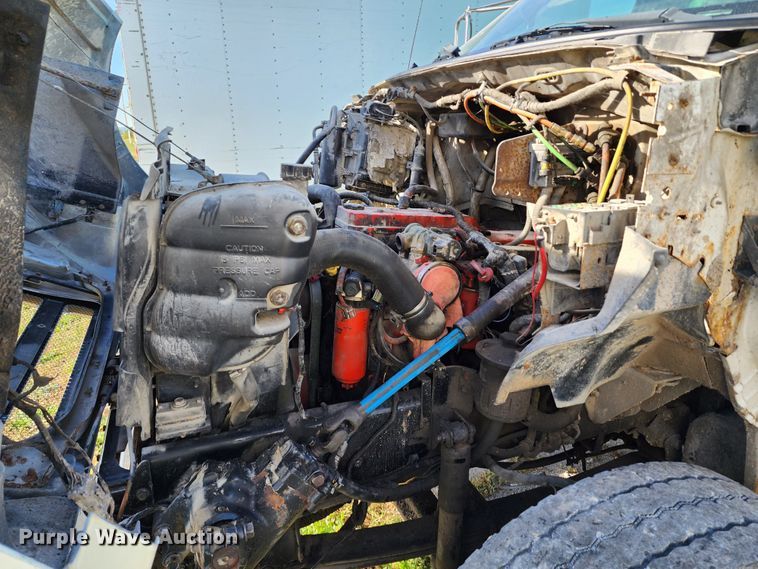 image for item KH9221 2008 Ford F750 Super Duty  refuse truck