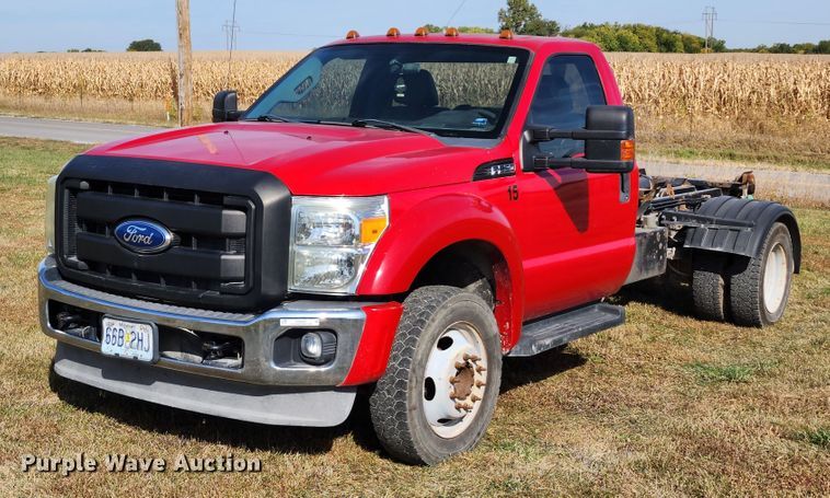 image for item KH9222 2011 Ford F550 Super Duty  hook lift truck