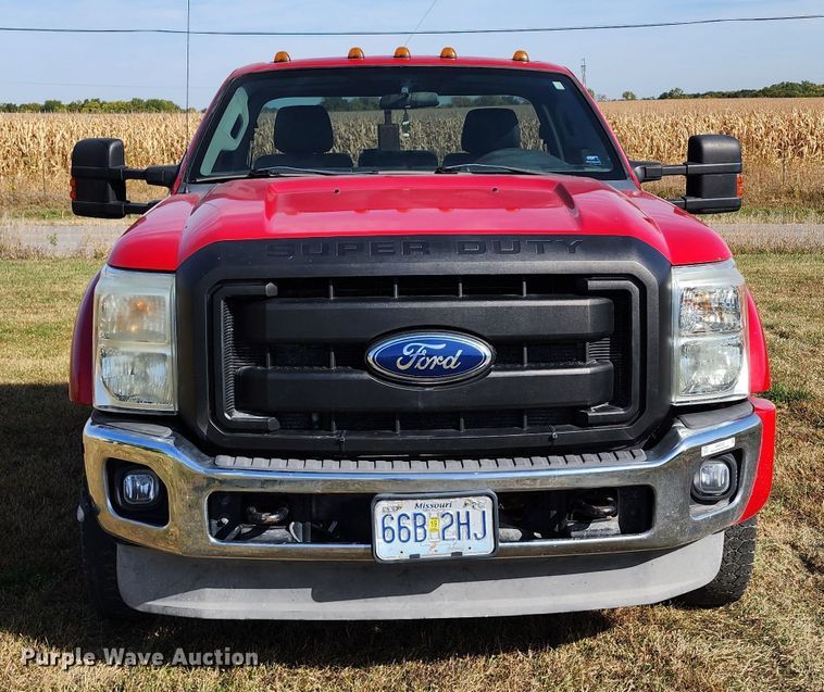 image for item KH9222 2011 Ford F550 Super Duty  hook lift truck