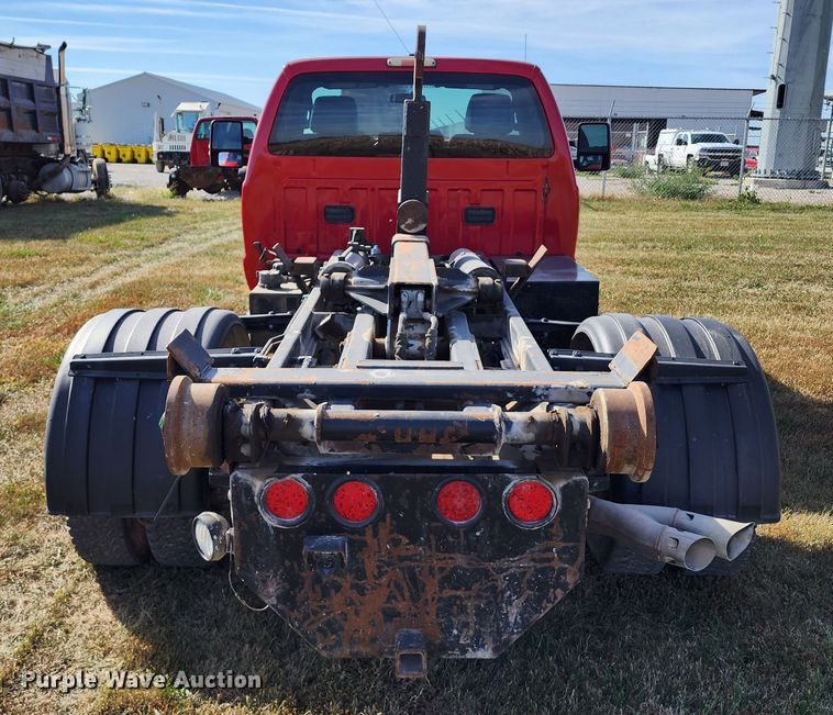 image for item KH9222 2011 Ford F550 Super Duty  hook lift truck