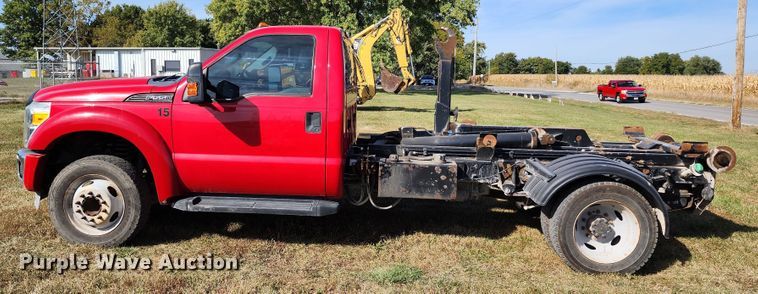 image for item KH9222 2011 Ford F550 Super Duty  hook lift truck