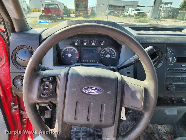 image for item KH9222 2011 Ford F550 Super Duty  hook lift truck