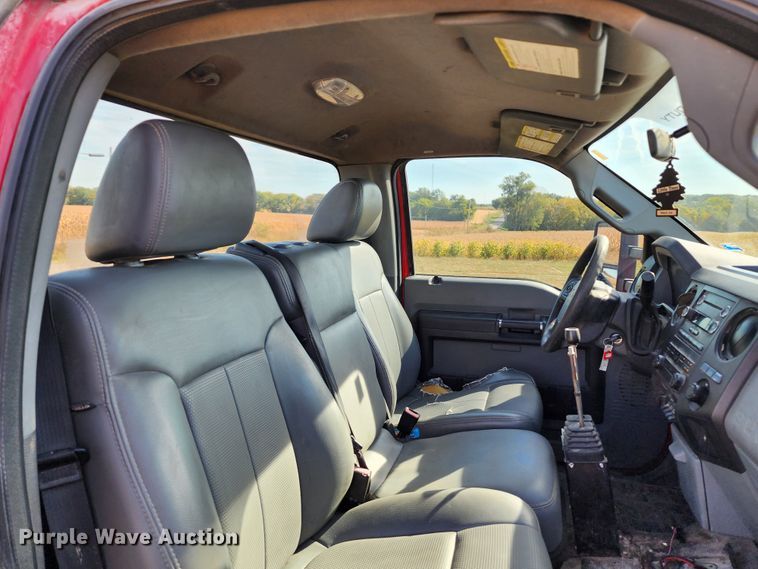 image for item KH9222 2011 Ford F550 Super Duty  hook lift truck