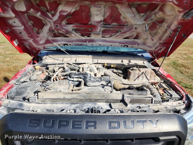 image for item KH9222 2011 Ford F550 Super Duty  hook lift truck