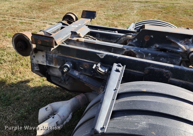 image for item KH9222 2011 Ford F550 Super Duty  hook lift truck