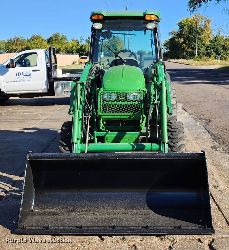 image for item KH9235 2007 John Deere 4720  MFWD tractor