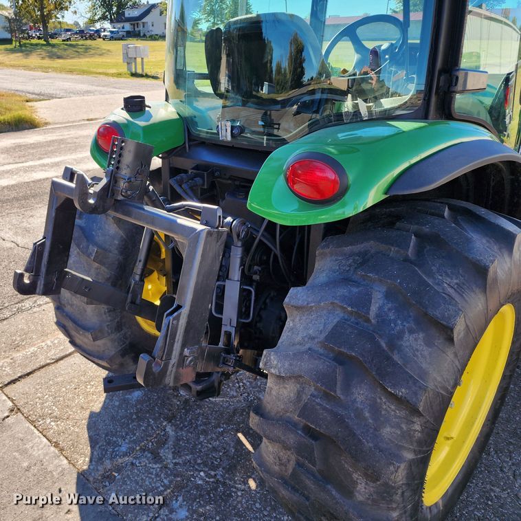 image for item KH9235 2007 John Deere 4720  MFWD tractor