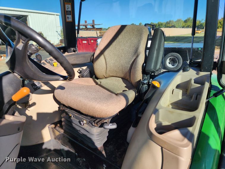 image for item KH9235 2007 John Deere 4720  MFWD tractor