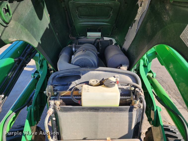 image for item KH9235 2007 John Deere 4720  MFWD tractor