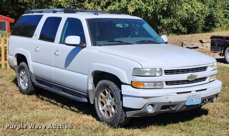 image for item KH9250 2005 Chevrolet Suburban 1500  SUV