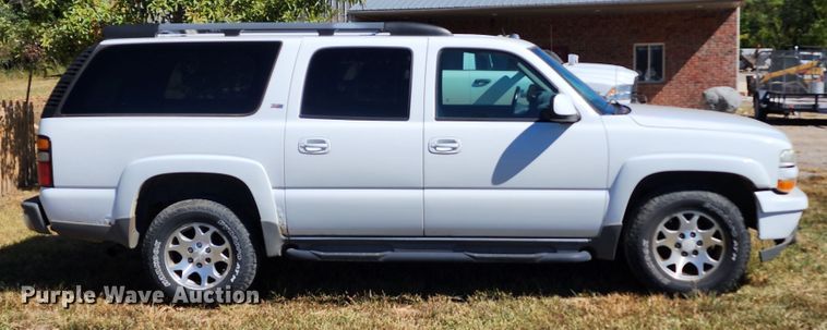 image for item KH9250 2005 Chevrolet Suburban 1500  SUV