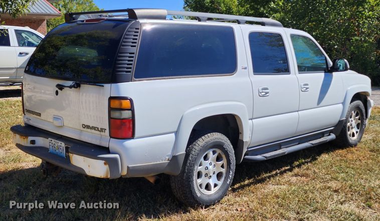 image for item KH9250 2005 Chevrolet Suburban 1500  SUV