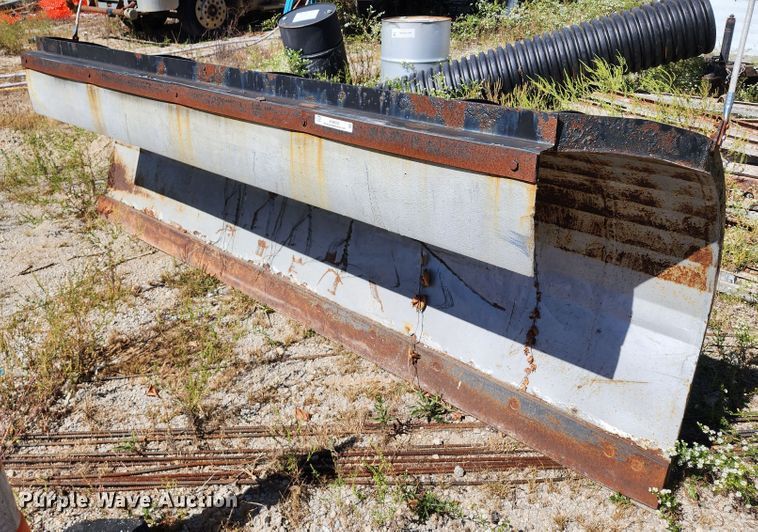 image for item KH9253 11' W snow plow