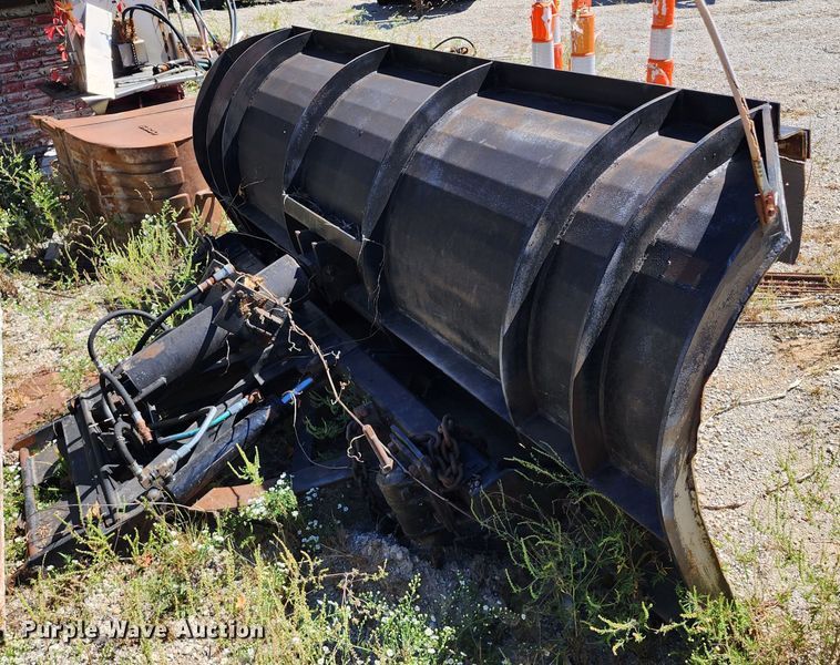image for item KH9253 11' W snow plow