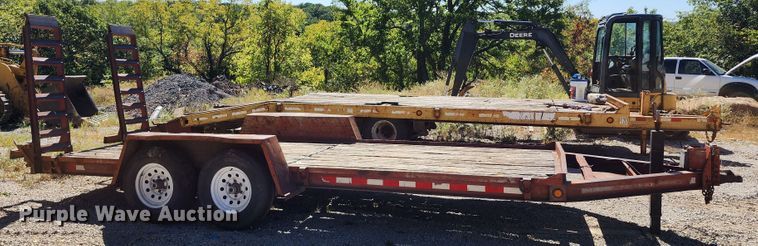 image for item KH9254 1997 Towmaster T12DD  equipment trailer