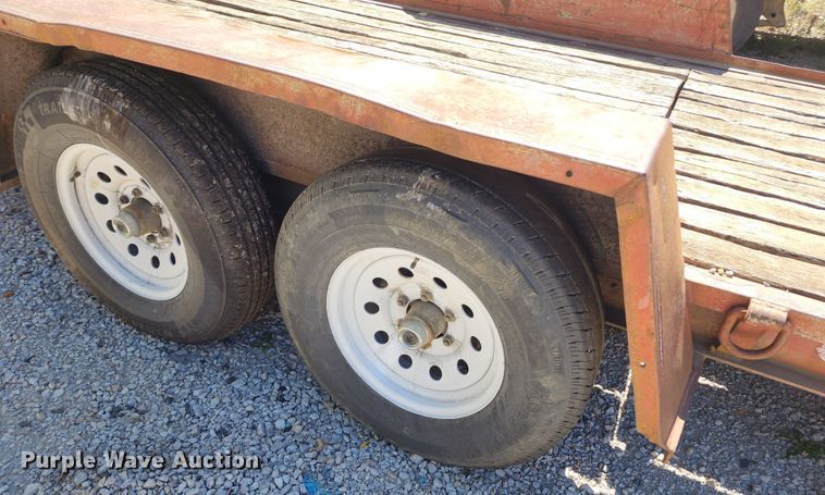 image for item KH9254 1997 Towmaster T12DD  equipment trailer