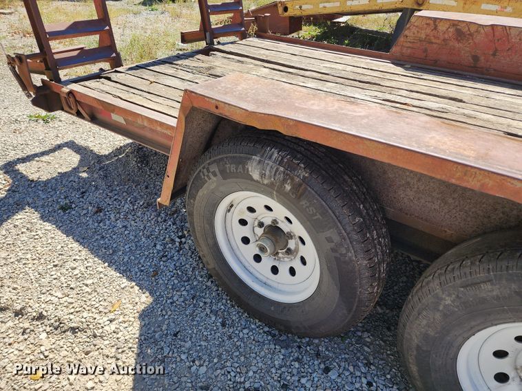 image for item KH9254 1997 Towmaster T12DD  equipment trailer