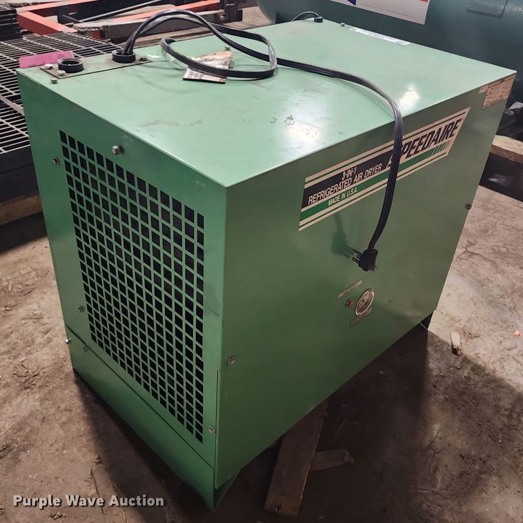 image for item KH9273 Speedaire 5Z656B  refrigerated air dryer