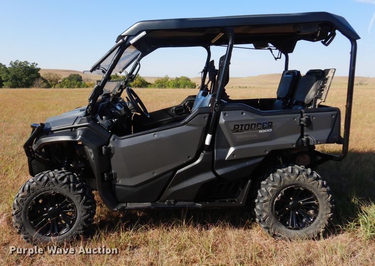 image for item KO9932 2016 Honda Pioneer 1000  utility vehicle