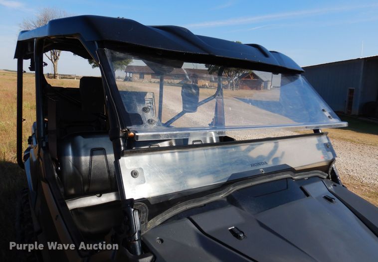 image for item KO9932 2016 Honda Pioneer 1000  utility vehicle