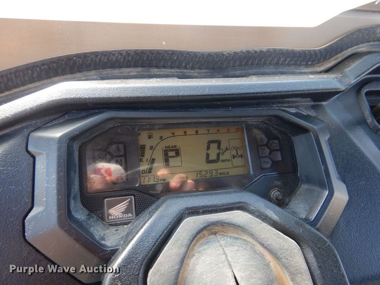 image for item KO9932 2016 Honda Pioneer 1000  utility vehicle