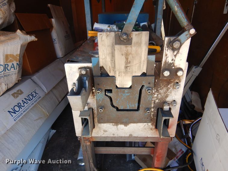 image for item KO9982 2011 Haulmark  enclosed cargo trailer