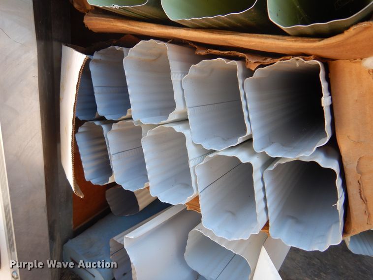 image for item KO9982 2011 Haulmark  enclosed cargo trailer