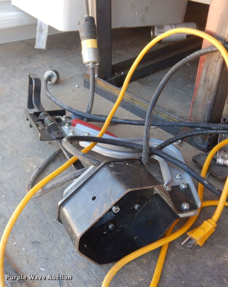 image for item KO9982 2011 Haulmark  enclosed cargo trailer