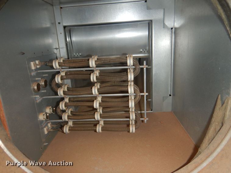 image for item KO9983 (2) Goodman GPC1430H41GB combination AC units