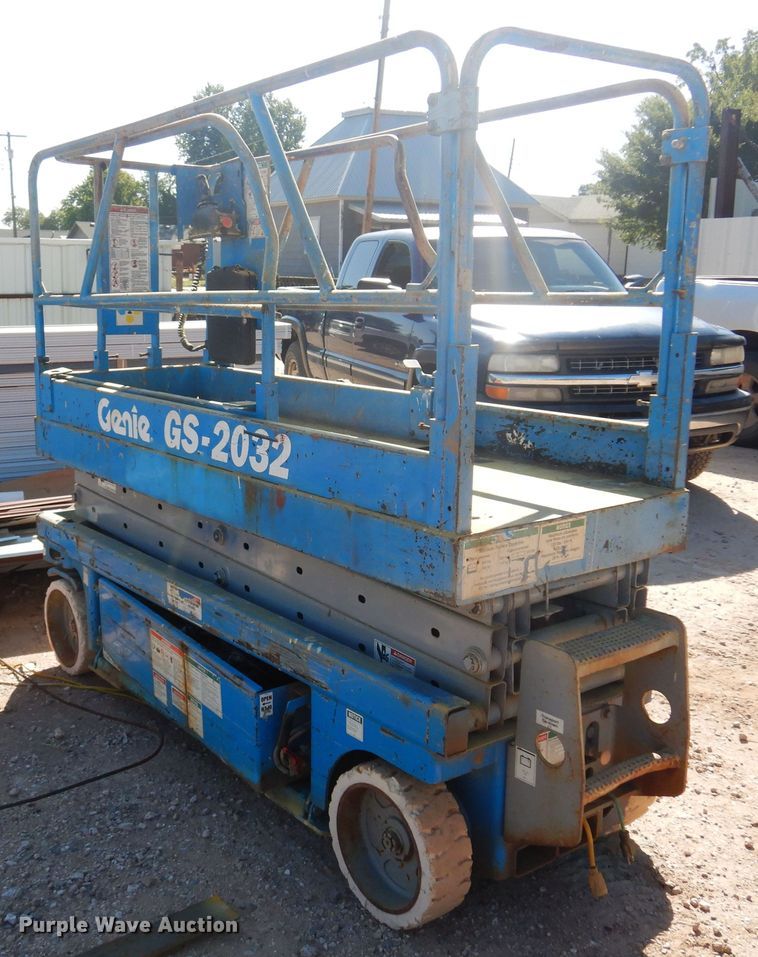 image for item KO9987 Genie GS-2032  scissor lift