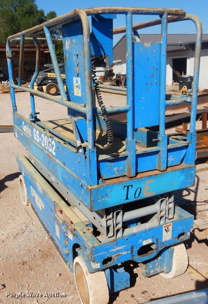 image for item KO9987 Genie GS-2032  scissor lift