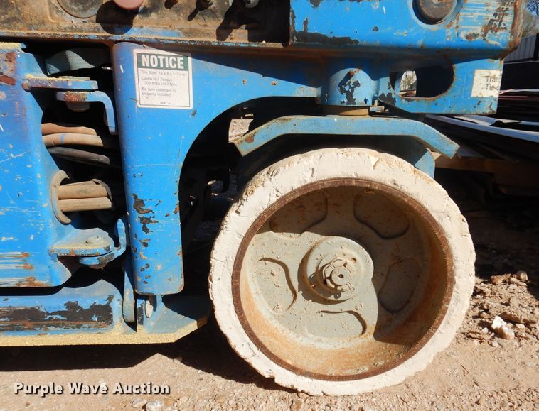 image for item KO9987 Genie GS-2032  scissor lift