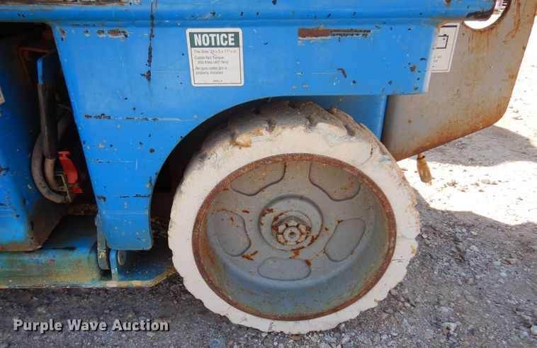 image for item KO9987 Genie GS-2032  scissor lift