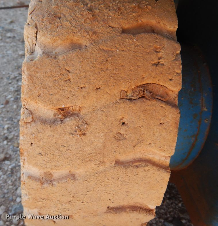 image for item KO9987 Genie GS-2032  scissor lift