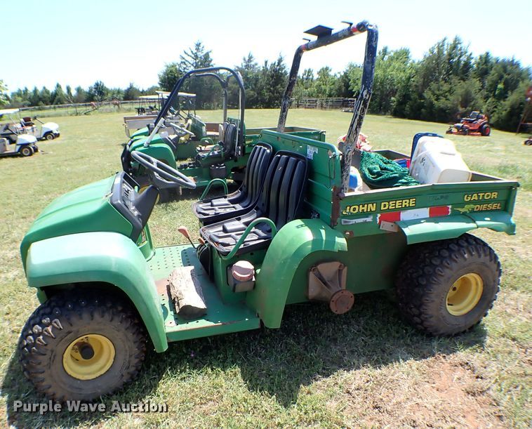 image for item KQ9702 1998 John Deere Gator  utility vehicle