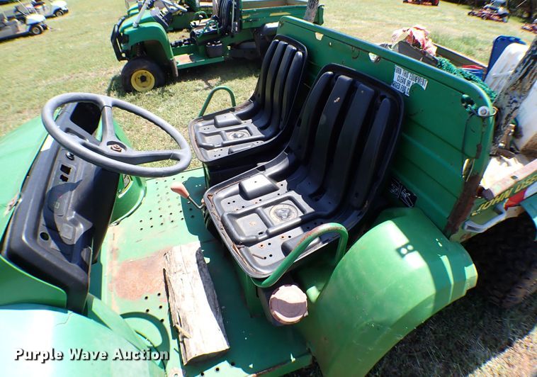 image for item KQ9702 1998 John Deere Gator  utility vehicle
