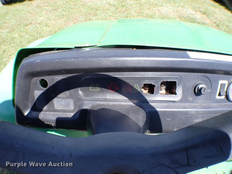 image for item KQ9702 1998 John Deere Gator  utility vehicle
